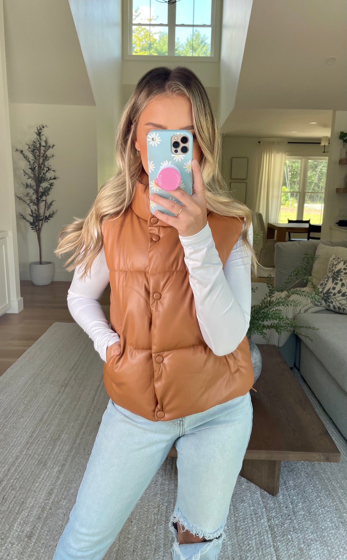 Melody Faux Leather Puffer Vest // Camel – Mabel & Lou Boutique